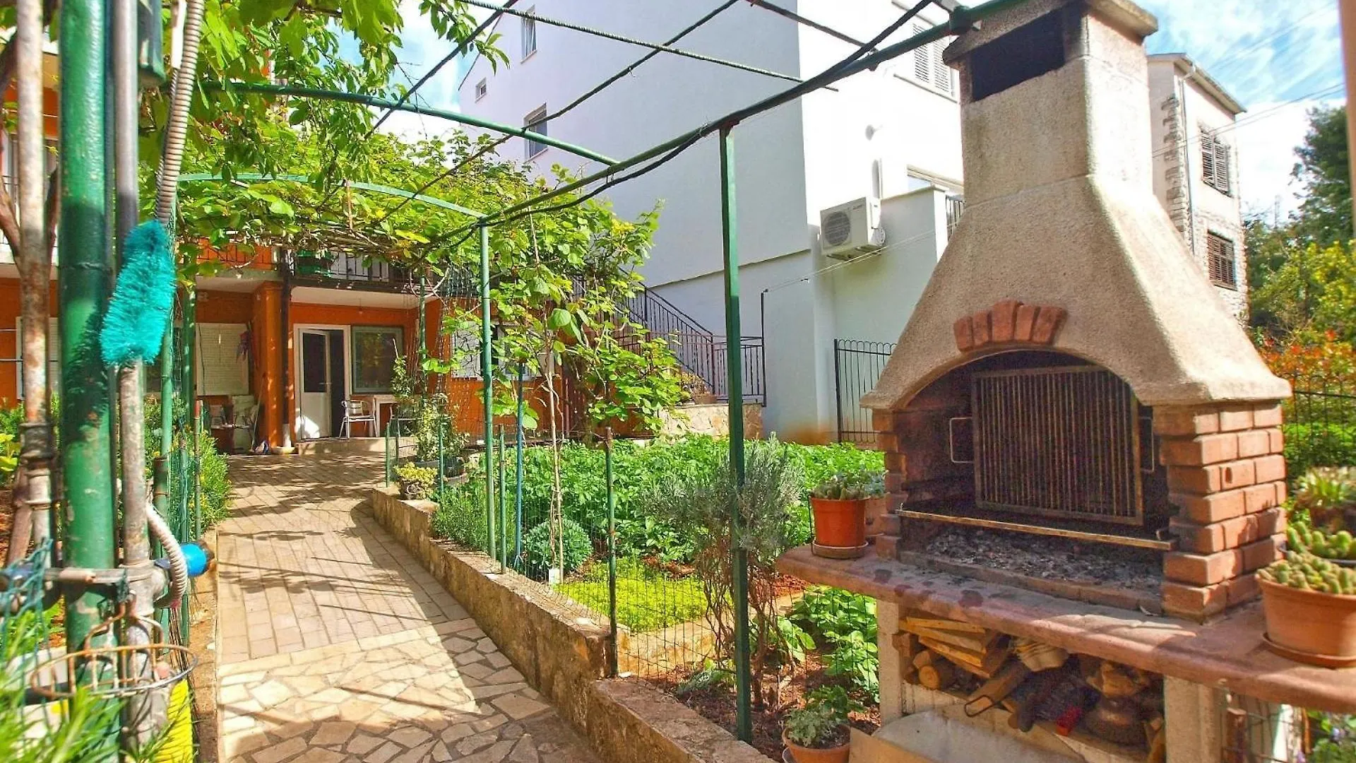 Apartment Ferienwohnung Fuer 4 Personen Ca 36 Qm In Pula, Istrien Istrische Riviera